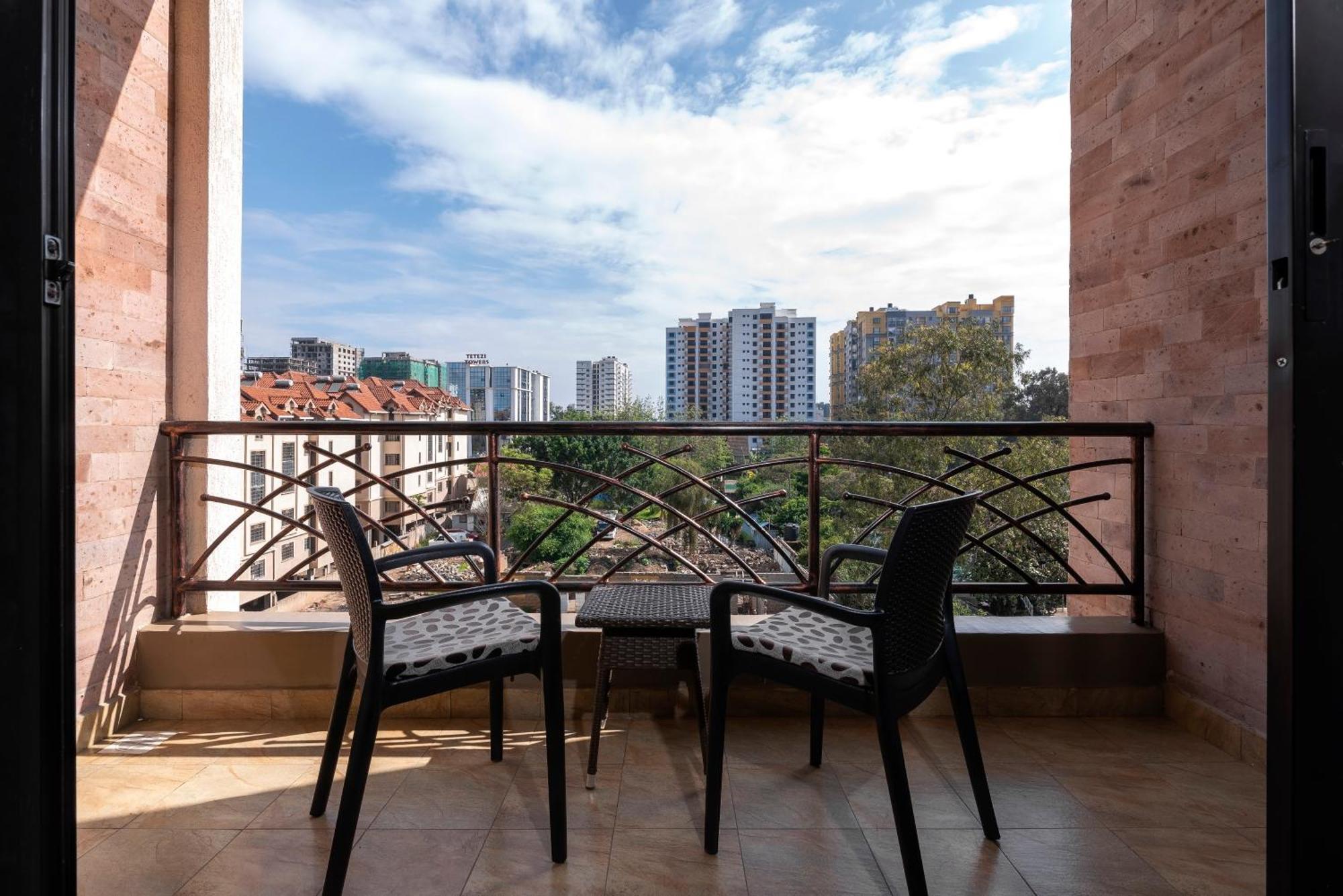 Highlands Suites Hotel Apartments Найроби Экстерьер фото