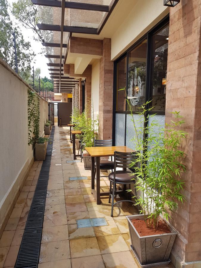 Highlands Suites Hotel Apartments Найроби Экстерьер фото