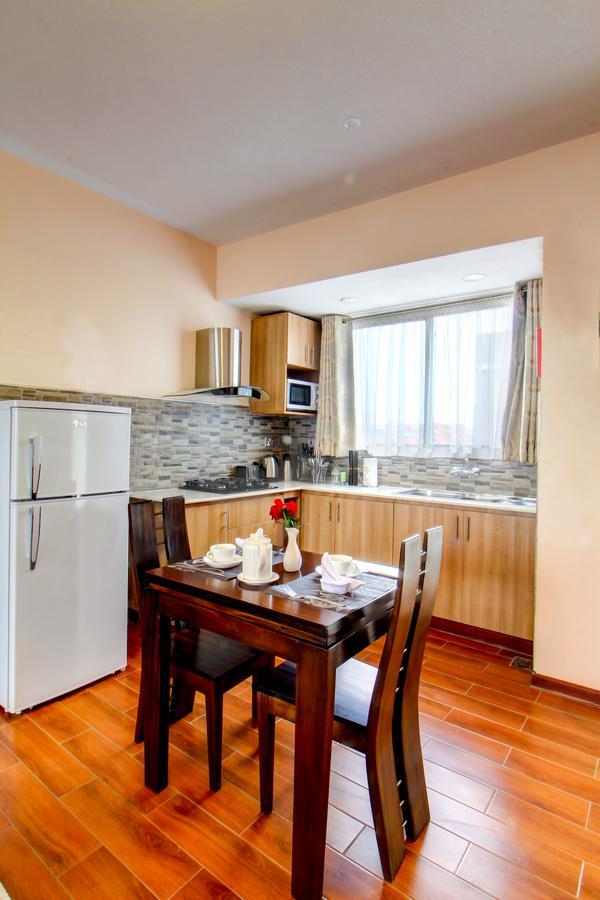 Highlands Suites Hotel Apartments Найроби Экстерьер фото